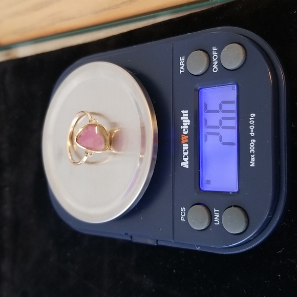 Watermelon Tourmaline 18k yellow bezel gold Ring - Picture 6 of 9